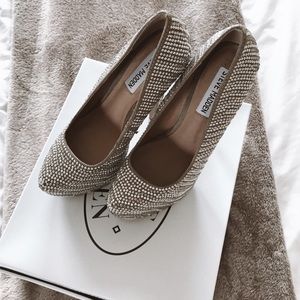 NWOT Steve Madden Diamond Heels